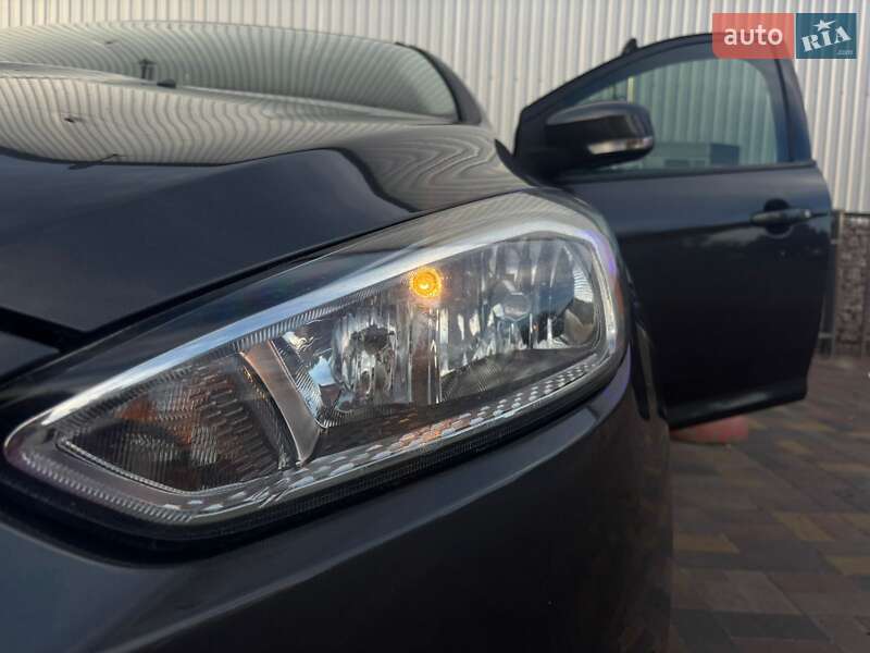 Седан Ford Focus 2016 в Киеве