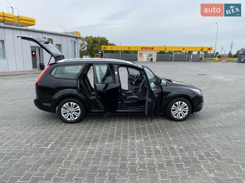 Универсал Ford Focus 2010 в Луцке