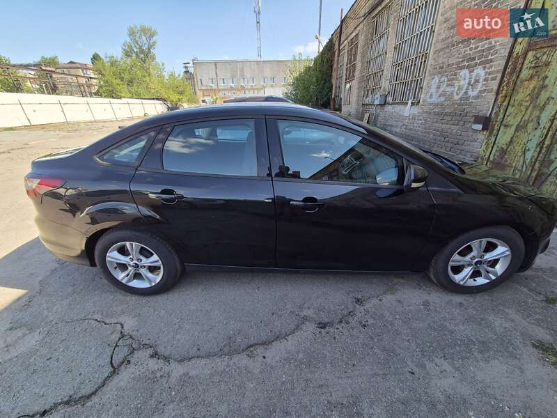 Седан Ford Focus 2013 в Дніпрі
