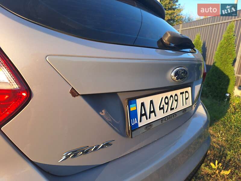 Хэтчбек Ford Focus 2011 в Киеве