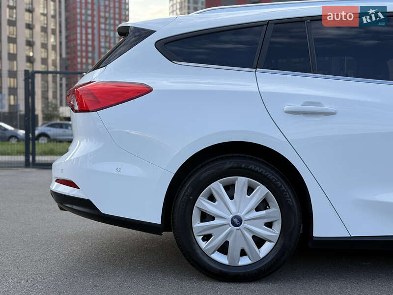 Универсал Ford Focus 2019 в Киеве