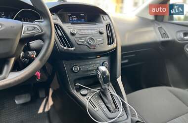 Хетчбек Ford Focus 2016 в 