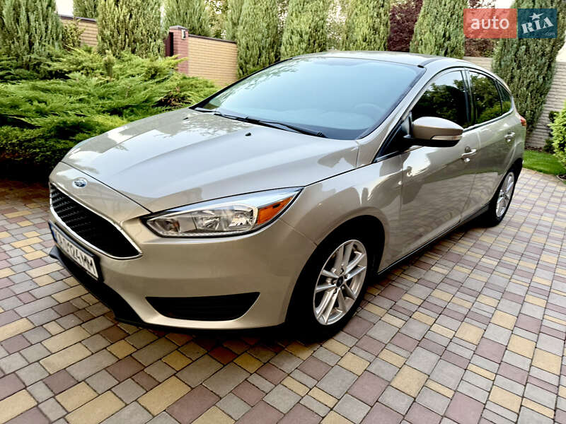 Хэтчбек Ford Focus 2015 в Днепре