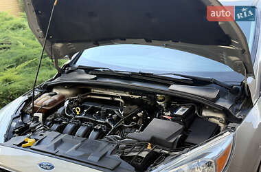 Хэтчбек Ford Focus 2015 в 