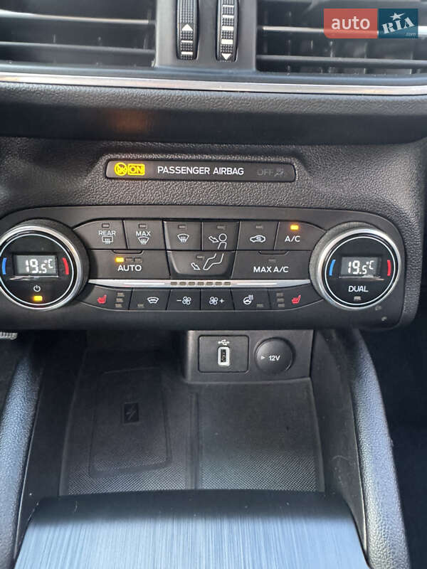 Универсал Ford Focus 2020 в Сваляве