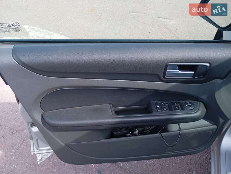 Универсал Ford Focus 2006 в Чернигове фото 20 Универсал Ford Focus 2006 в Чернигове