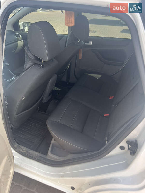 Универсал Ford Focus 2008 в Городке