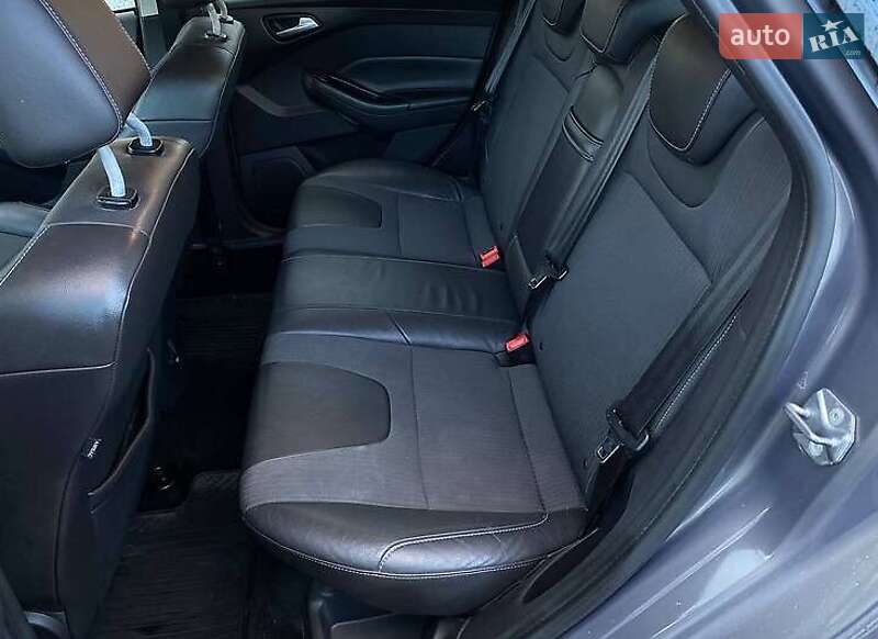 Хэтчбек Ford Focus 2011 в Львове