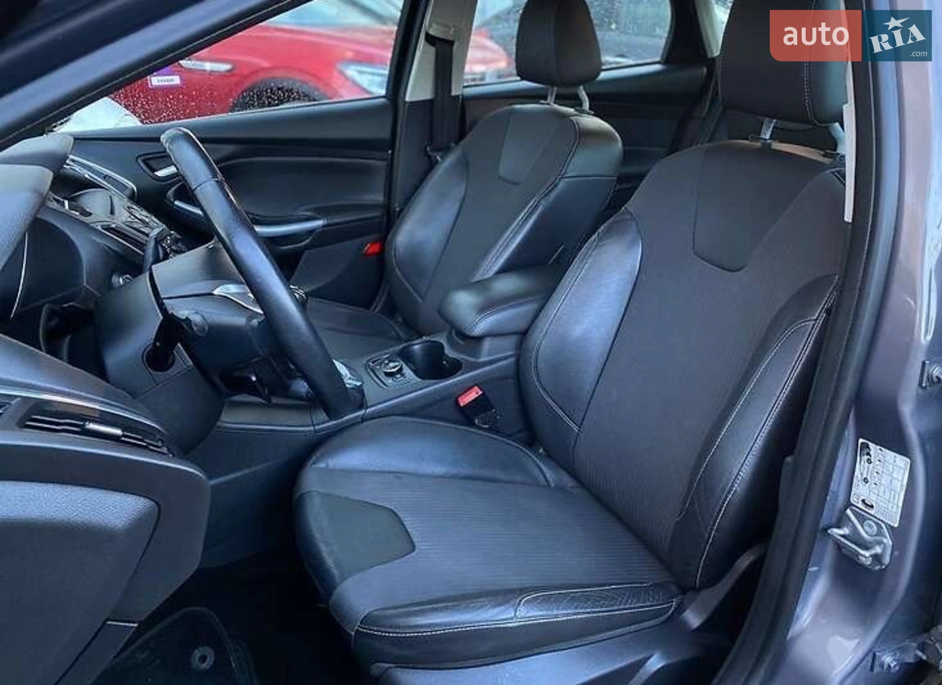 2011 Ford Focus - мініатюра 18