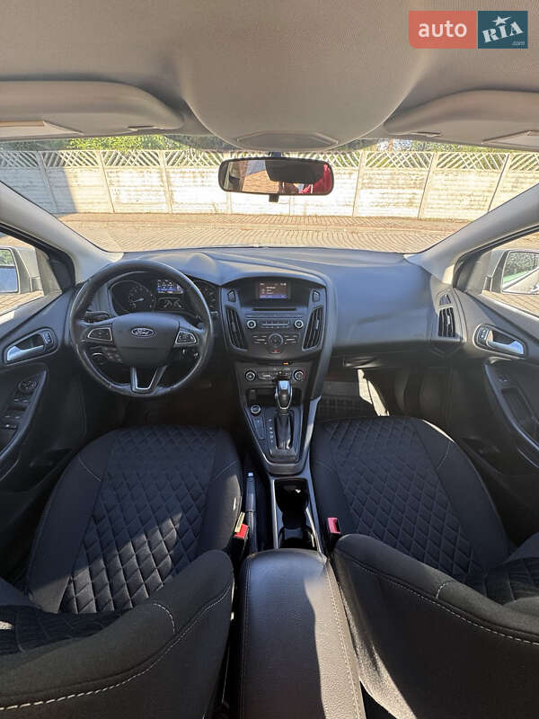 Седан Ford Focus 2015 в Івано-Франківську
