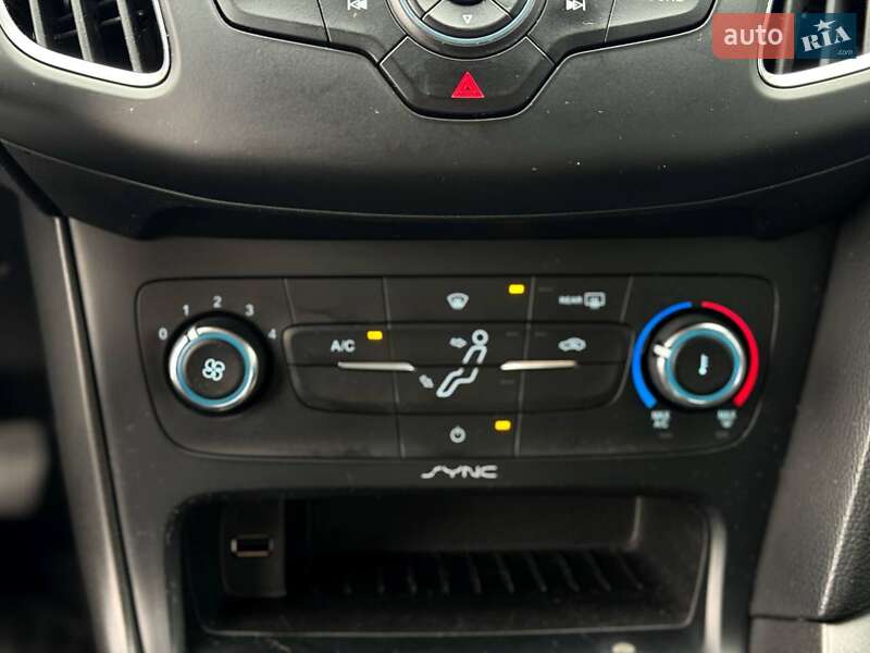 Универсал Ford Focus 2015 в Ровно