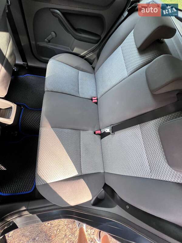 Универсал Ford Focus 2006 в Житомире фото 13 Универсал Ford Focus 2006 в Житомире