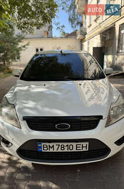 Хэтчбек Ford Focus 2010 в Сумах