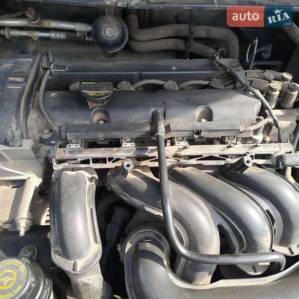 Хэтчбек Ford Focus 2011 в Львове