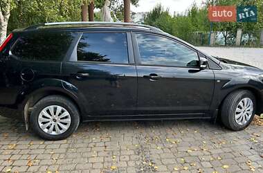 Универсал Ford Focus 2010 в 