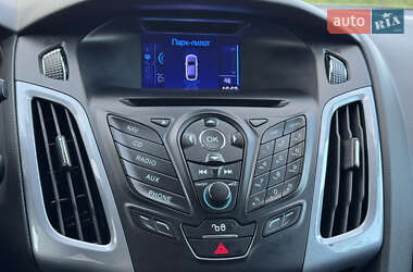 Универсал Ford Focus 2013 в 