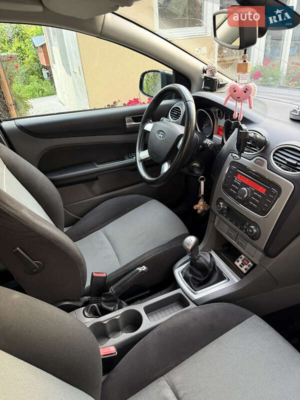 Универсал Ford Focus 2010 в Дубровице