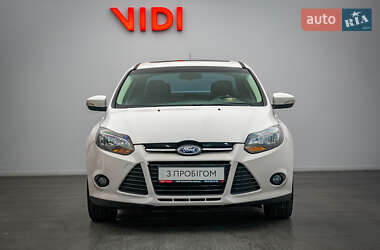 Седан Ford Focus 2014 в 