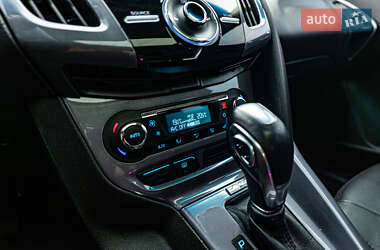 Седан Ford Focus 2014 в 