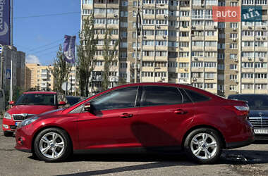 Седан Ford Focus 2014 в 