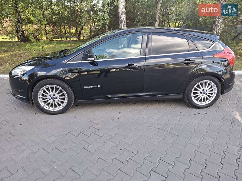 Хэтчбек Ford Focus 2013 в Луцке фото 11 Хэтчбек Ford Focus 2013 в Луцке