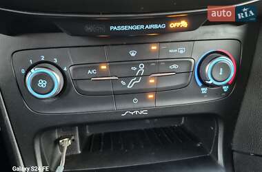 Седан Ford Focus 2017 в 