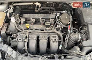 Хетчбек Ford Focus 2013 в 