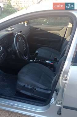 Седан Ford Focus 2005 в 