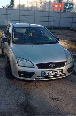 Седан Ford Focus 2005 в 
