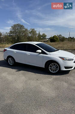 Седан Ford Focus 2016 в 