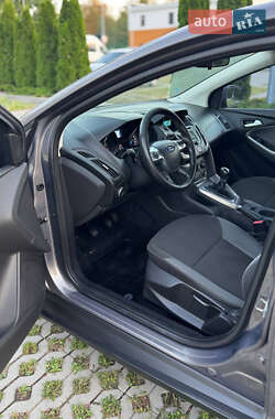 Седан Ford Focus 2013 в 
