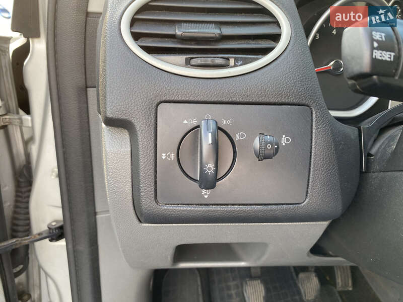 Универсал Ford Focus 2009 в Луцке