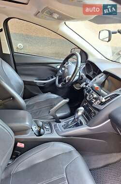 Седан Ford Focus 2012 в 