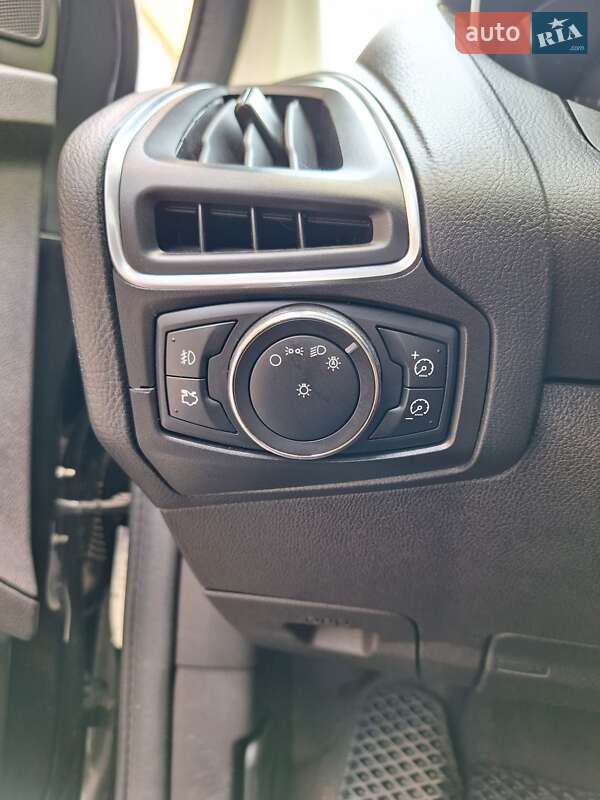 Седан Ford Focus 2012 в Золочеве