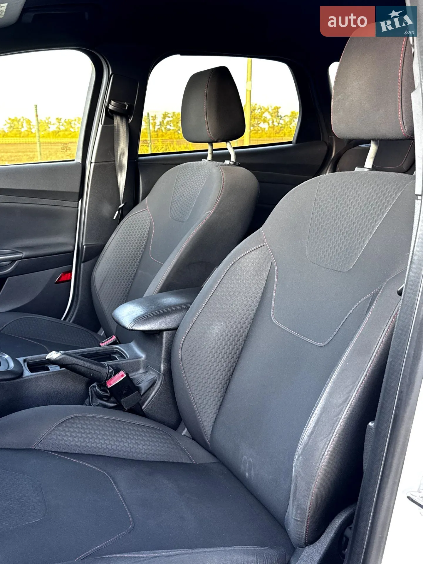 2017 Ford Focus - мініатюра 13