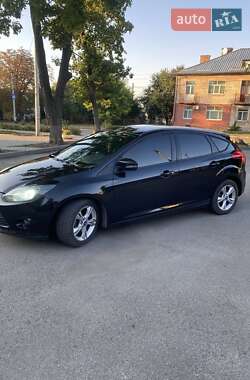 Хэтчбек Ford Focus 2012 в Синельниково