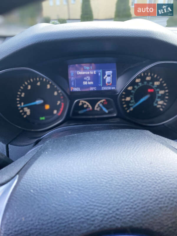 Хэтчбек Ford Focus 2012 в Синельниково