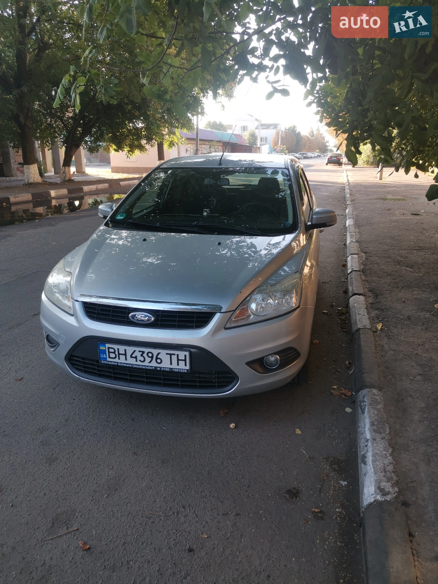 2010 Ford Focus - мініатюра 2