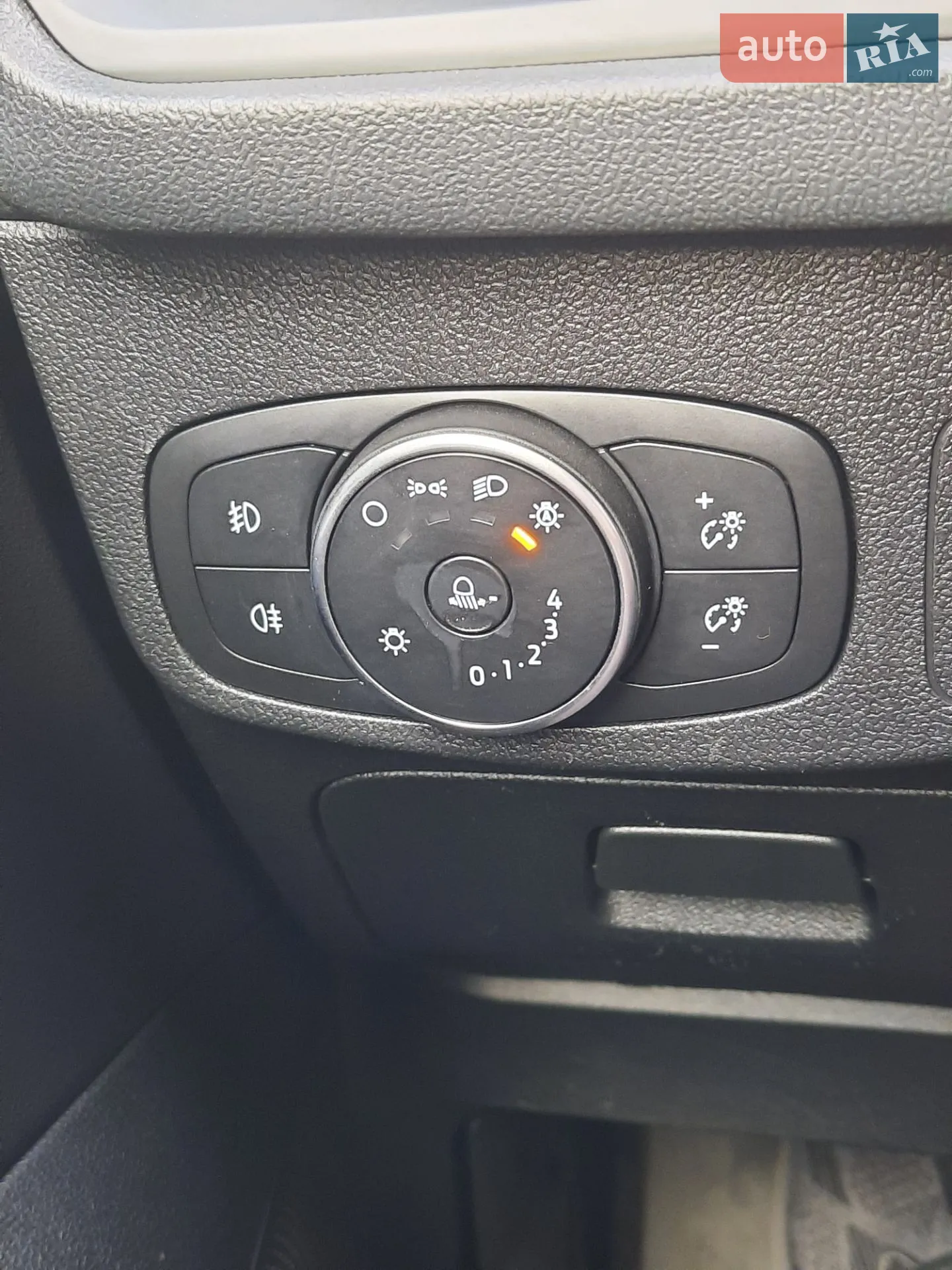 2018 Ford Focus - мініатюра 13
