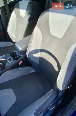 Седан Ford Focus 2012 в 