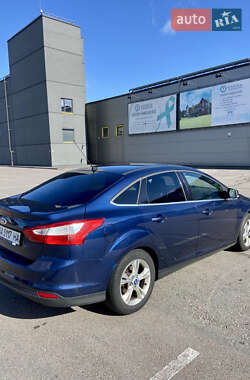 Седан Ford Focus 2012 в 
