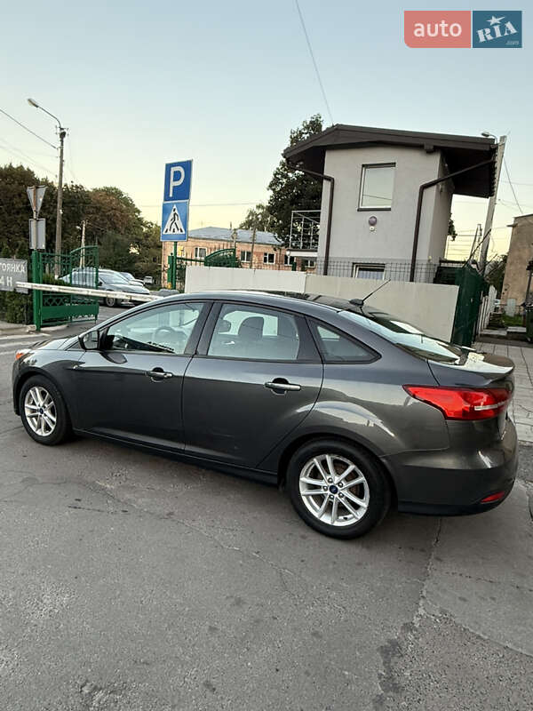 Седан Ford Focus 2017 в Львові