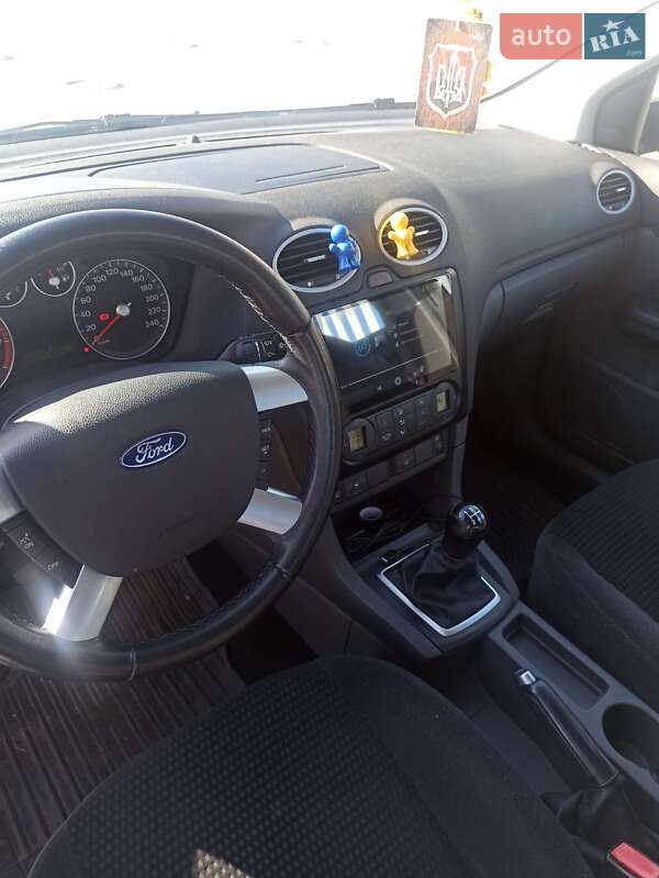 Хэтчбек Ford Focus 2005 в Киеве