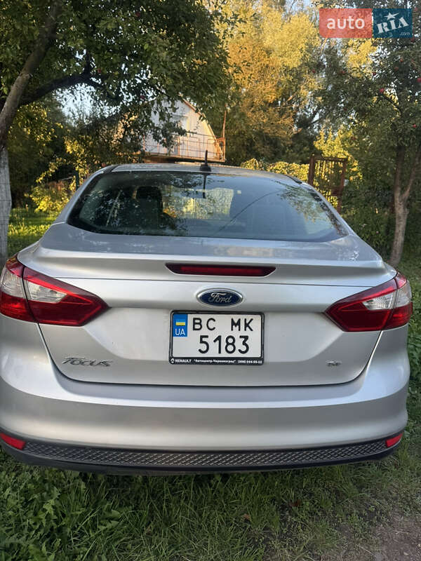Седан Ford Focus 2012 в Шептицькому