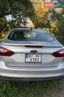 Седан Ford Focus 2012 в 