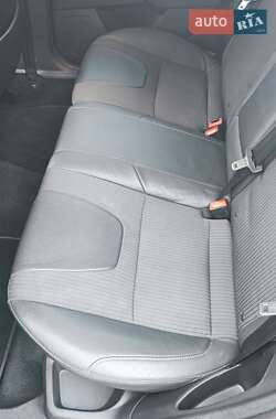 Хэтчбек Ford Focus 2013 в 