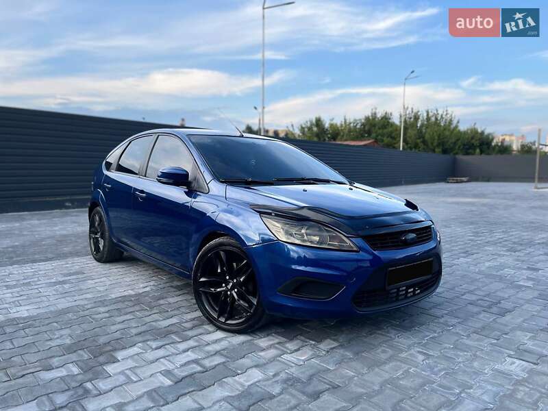 Хэтчбек Ford Focus 2008 в 
