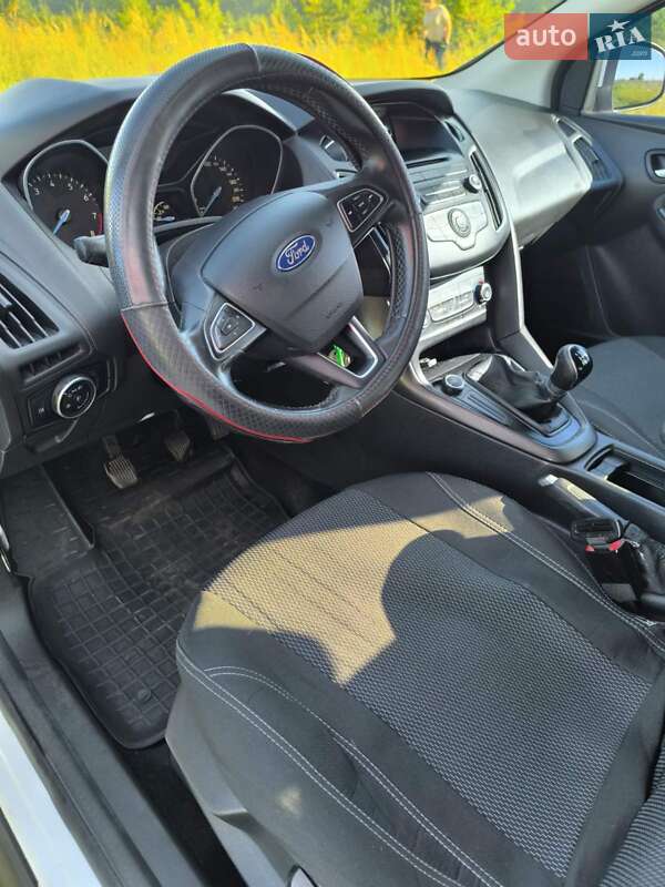 Седан Ford Focus 2016 в Житомире фото 15 Седан Ford Focus 2016 в Житомире