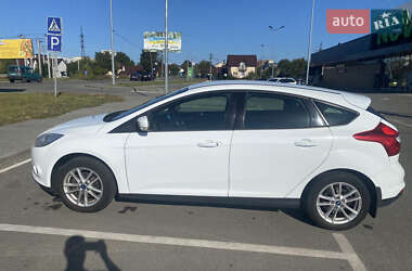 Хэтчбек Ford Focus 2013 в 