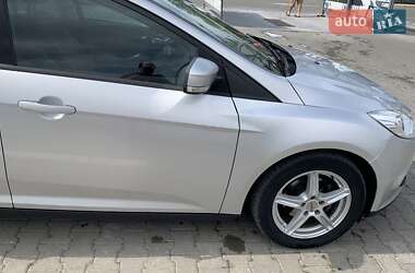 Хэтчбек Ford Focus 2013 в 